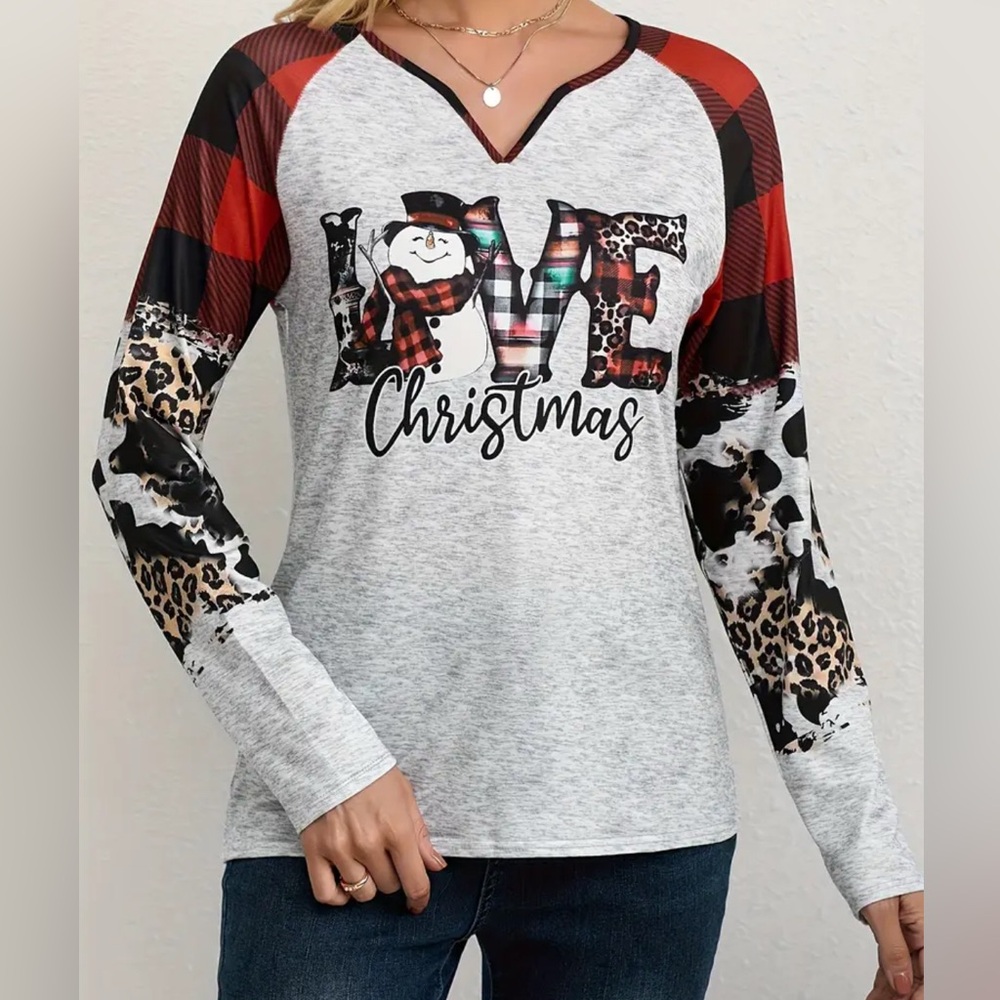 Christmas Love Graphic Long Sleeve Top